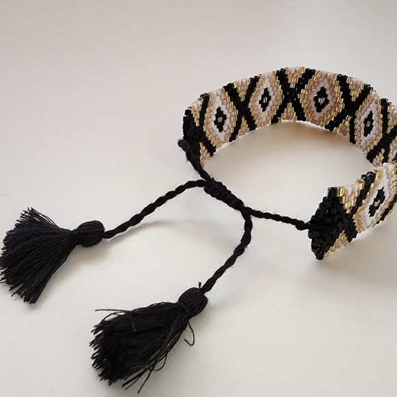 NWT Boho Black Pink Aztec Patterned Beaded Tassel Pull Tie Cinch Bracelet - Picture 5 of 7